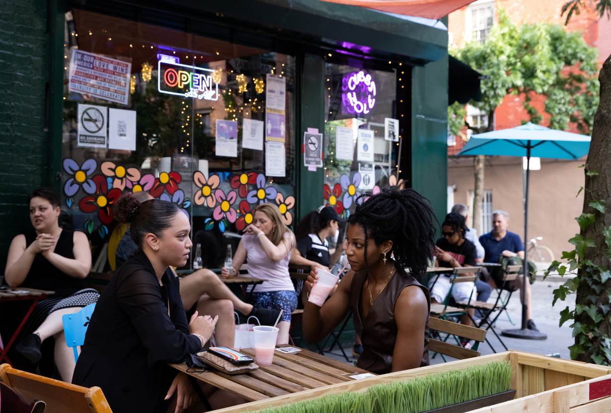 As Pride Month Kicks Off New York Lesbian Bars Emerge From Pandemic Woes Openly