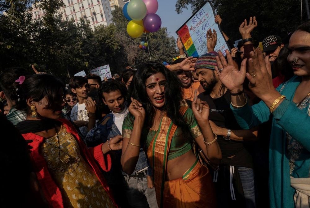 Holi 2018 Sex - Five years free: A new life for many LGBTQ+ Indians | OPENLY